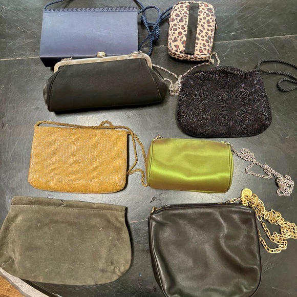 7 Evening Hand Bags: beaded, satin, clutch, cross-body - Picture 2 of 9